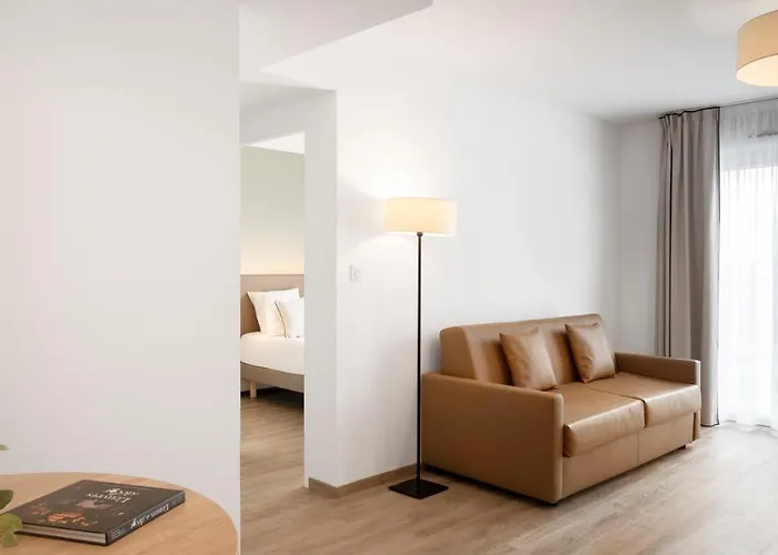 Ξενοδοχείο με διαμερίσματα Residhome Cite Des Vignes Ντιζόν